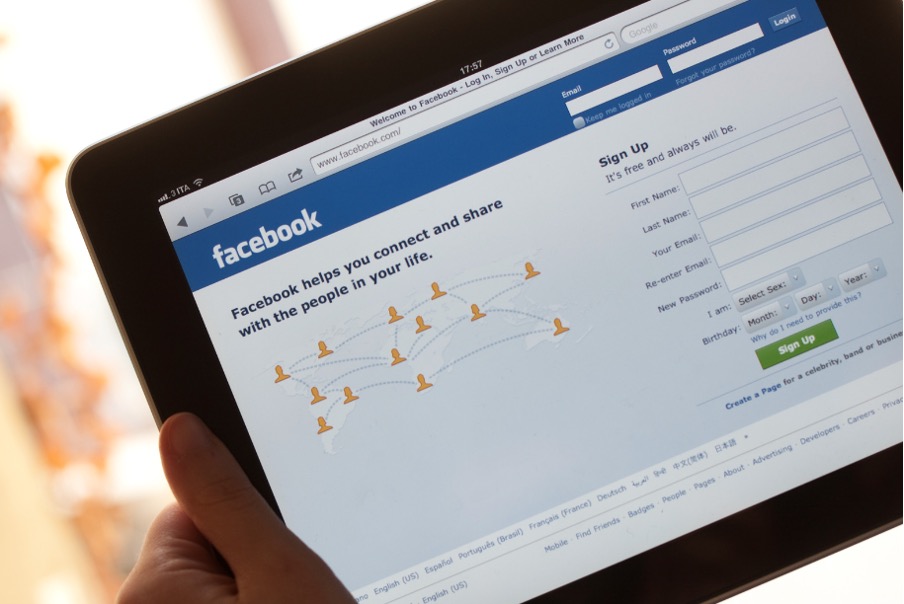 Facebook Tablet Interface Facebook Tablet Interface